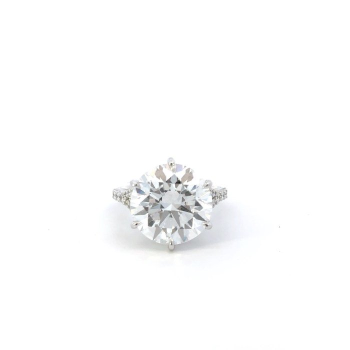 Tiffany’s Finest: High-Quality Diamond Engagement Rings