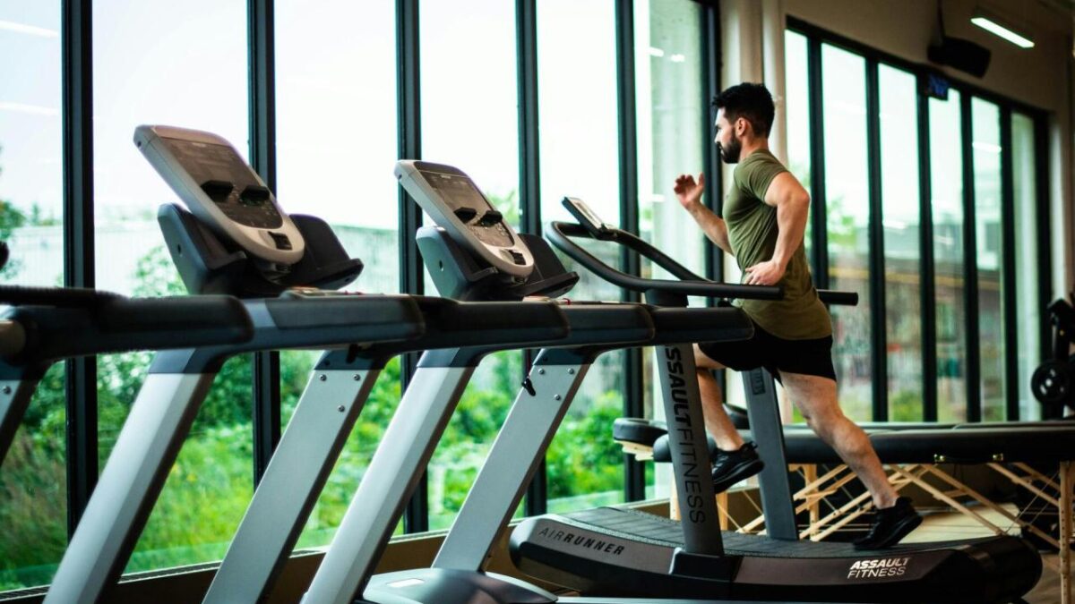 Conquering the Iron Jungle: A Guide to Overcoming Gym Anxiety